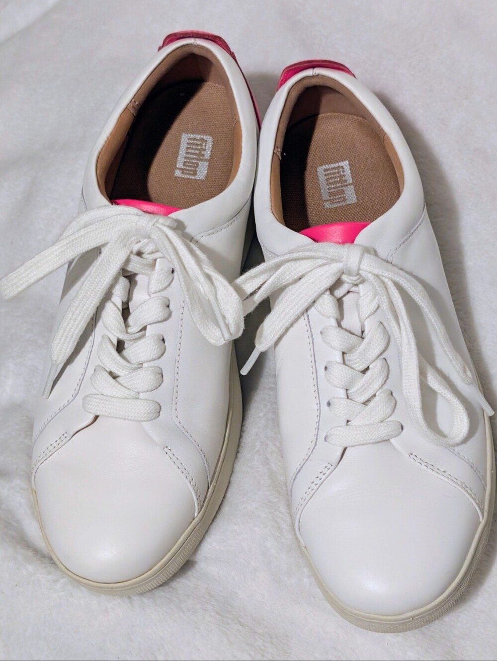 Fitflop White Leather Sneakers with Pink Accents Size 7
